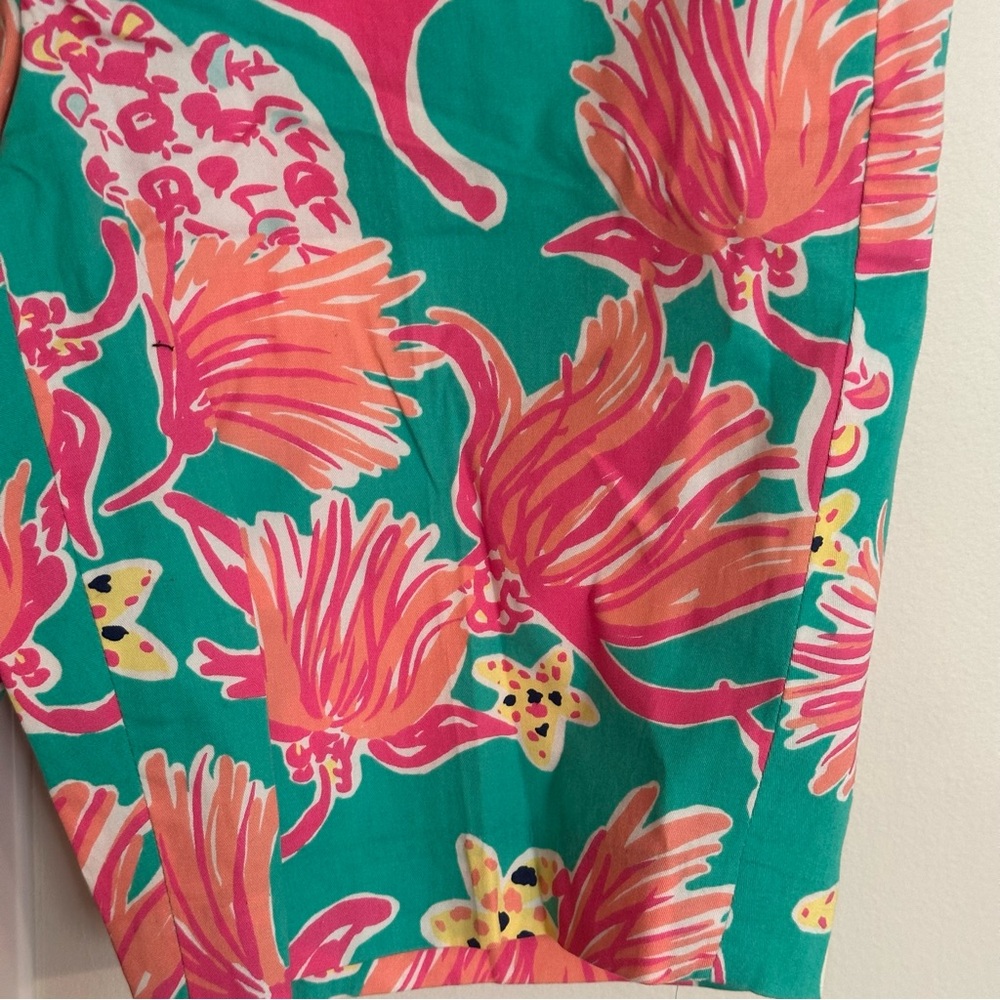 Lilly Pulitzer Womens Size 2 Lagoon Green Avenue Bermuda Shorts Seaside Pattern - Picture 3 of 16